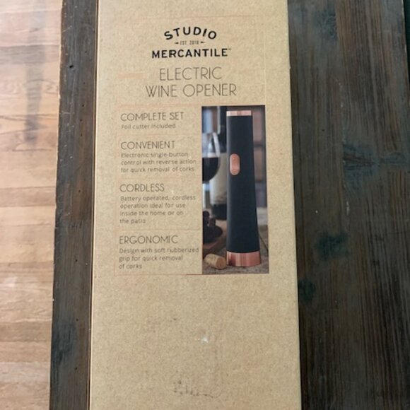 Studio Mercantile Electric Wine Opener - Picture 2 of 5